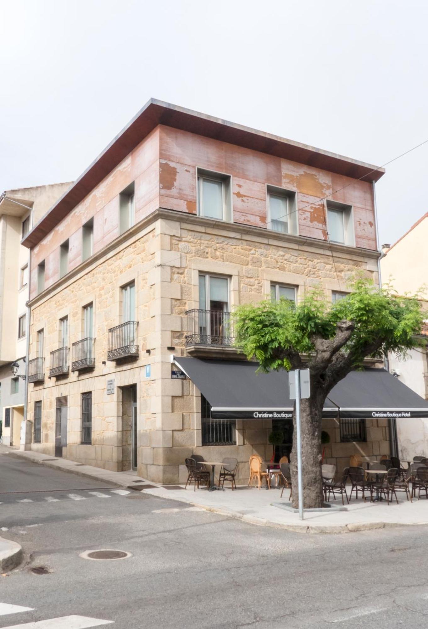 El Barraco Christine Boutique Hotel מראה חיצוני תמונה