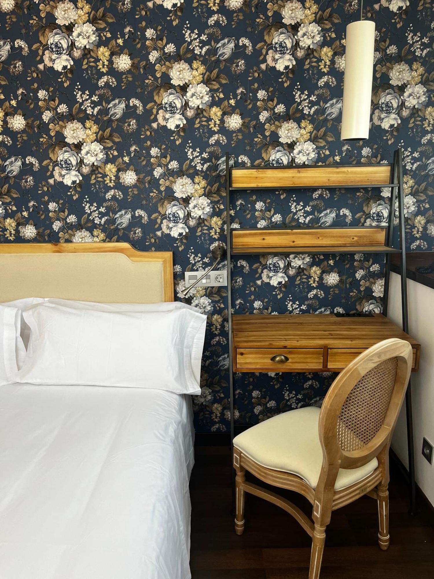 El Barraco Christine Boutique Hotel מראה חיצוני תמונה